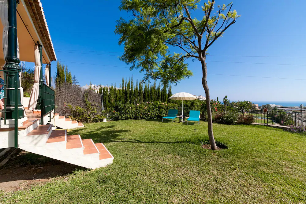 Anoreta Golf House by Canovas