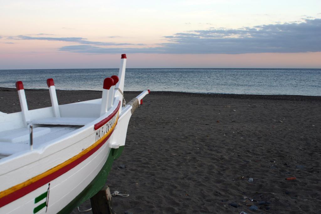 Hotel Moon Dreams Calabahia