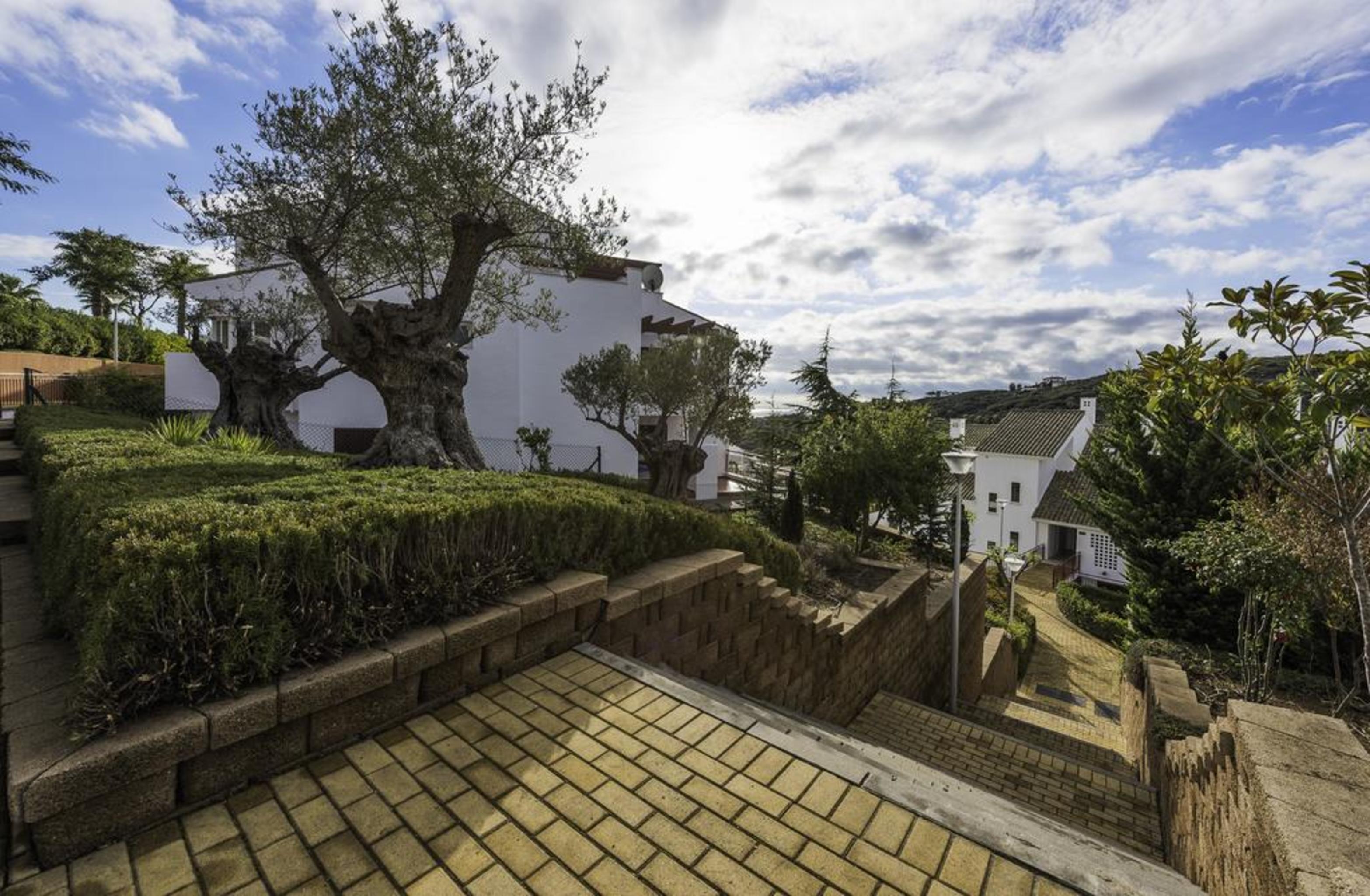 Albayt Nueva Alcaidesa Apartments