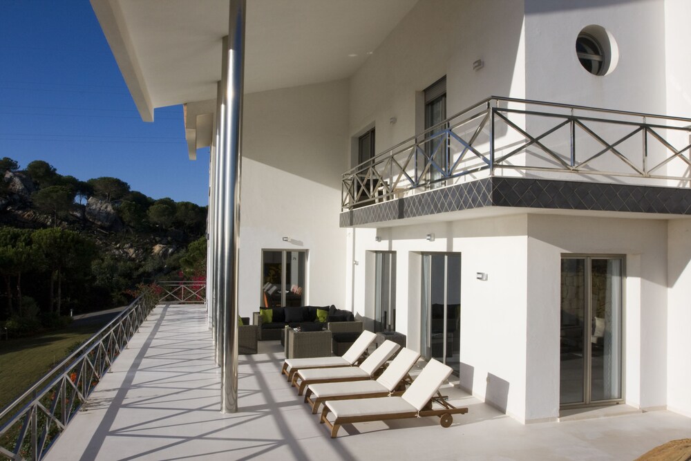 Sotogrande Almenara Modern 6 Br Villa