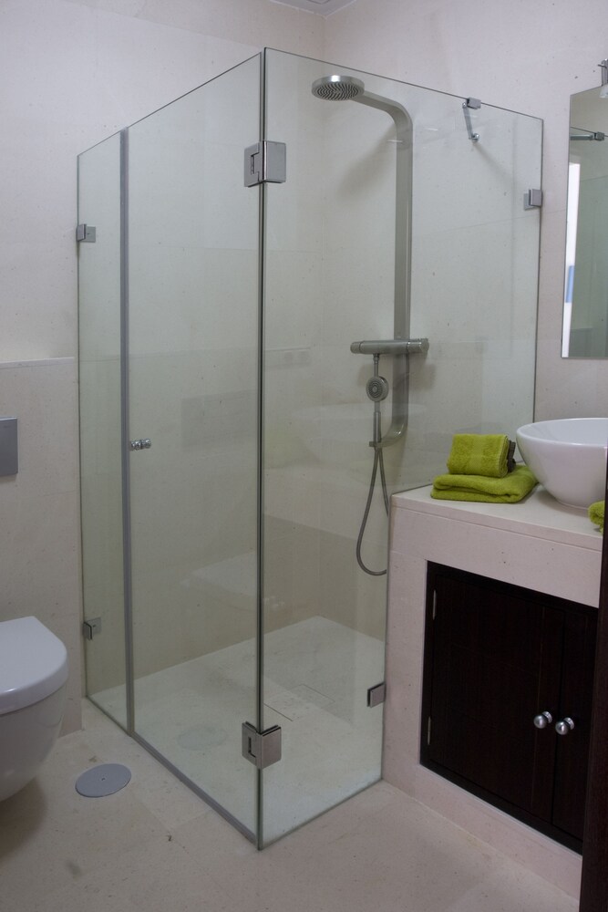 Sotogrande Almenara Modern 6 Br Villa