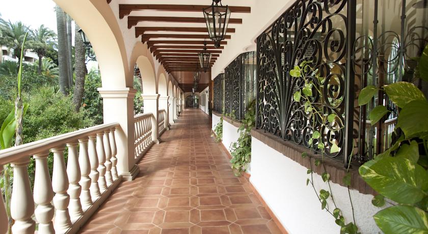 Hotel Apartamentos Bajondillo