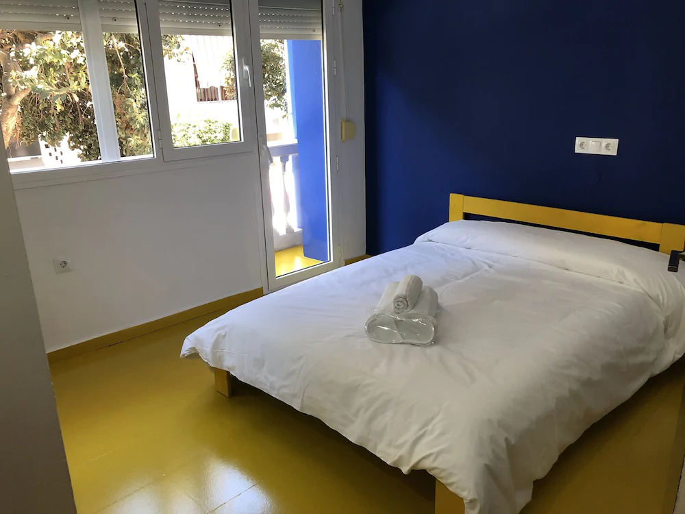 Click & Room