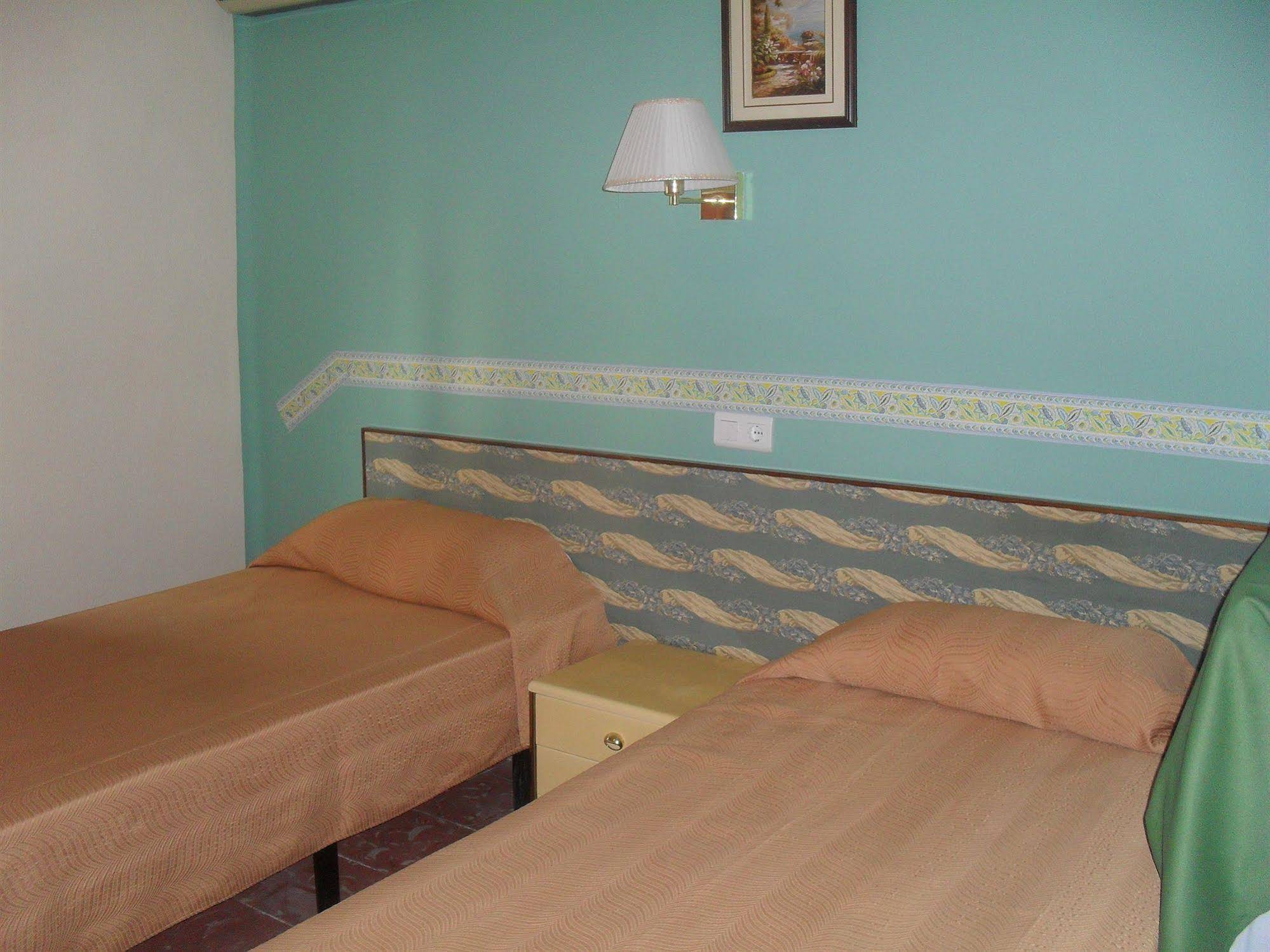 Hostal Escandinavia
