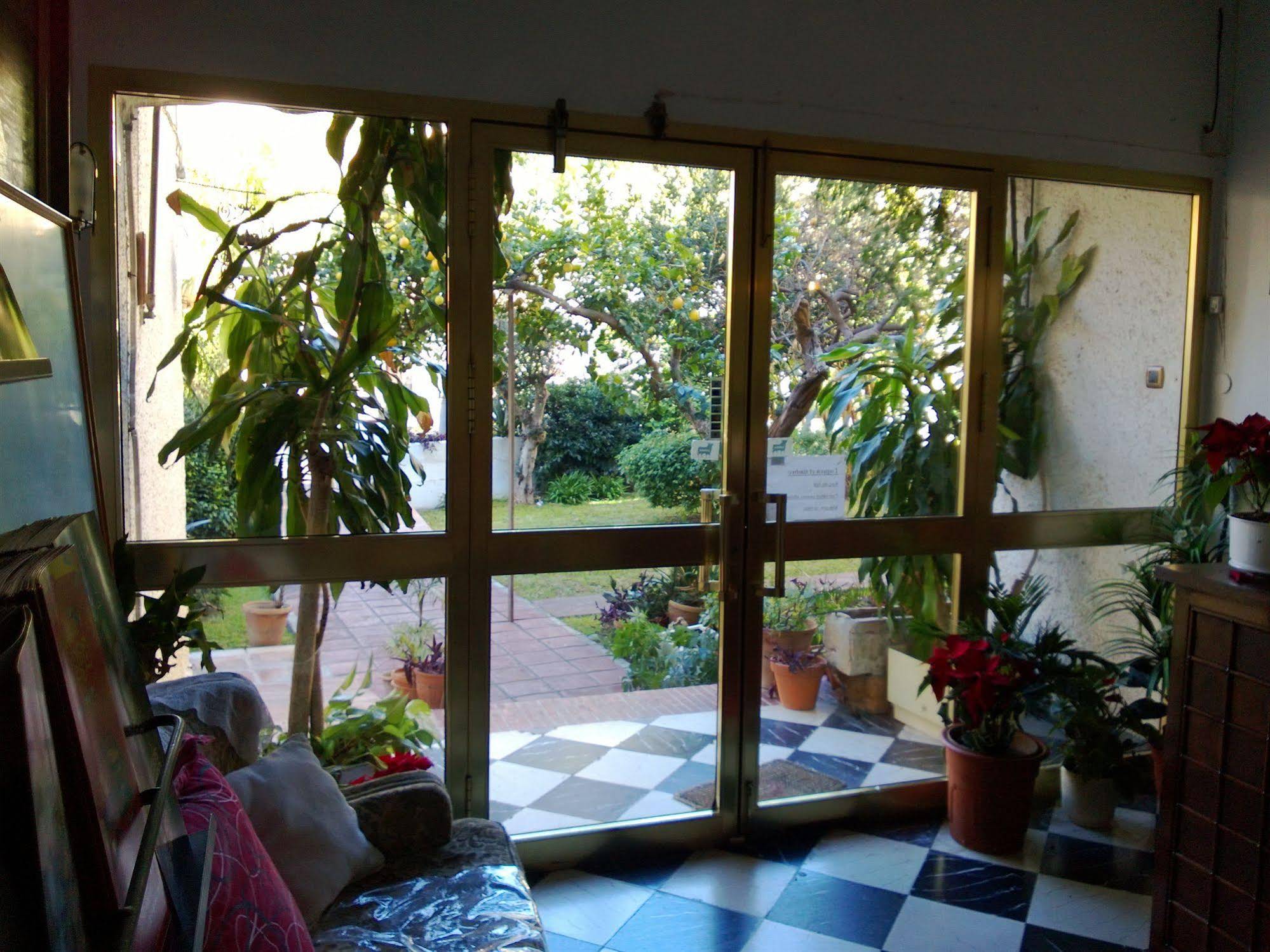 Hostal Escandinavia
