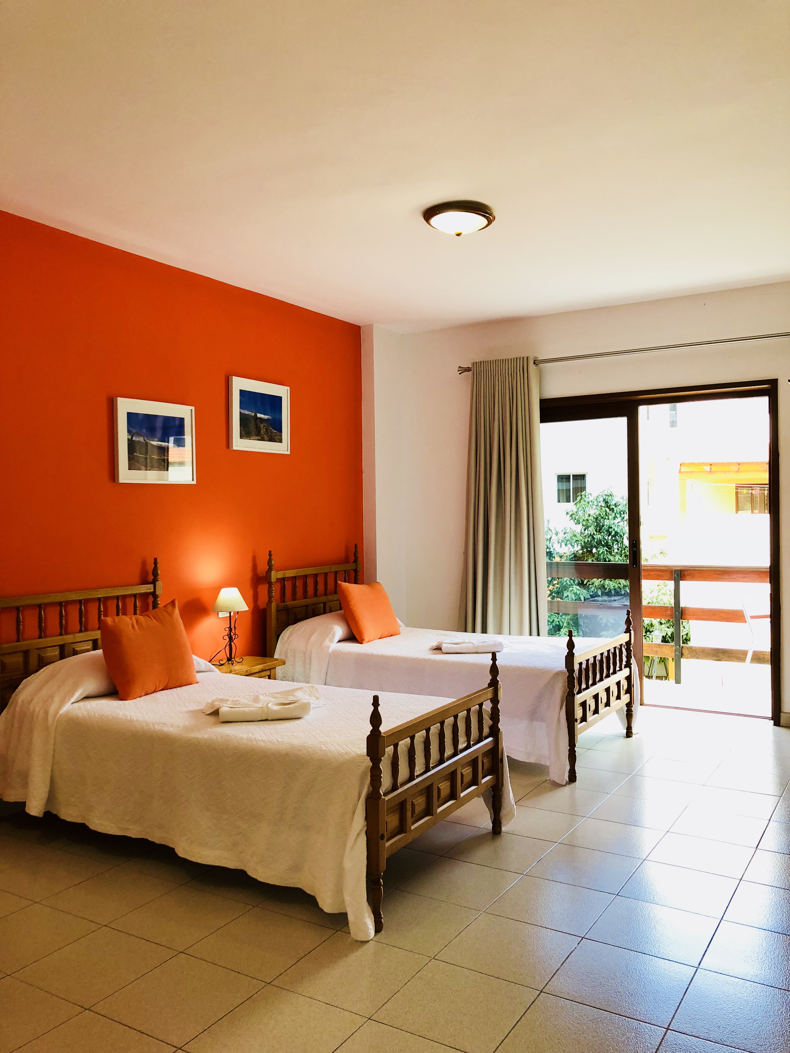 Apartamentos Frontera