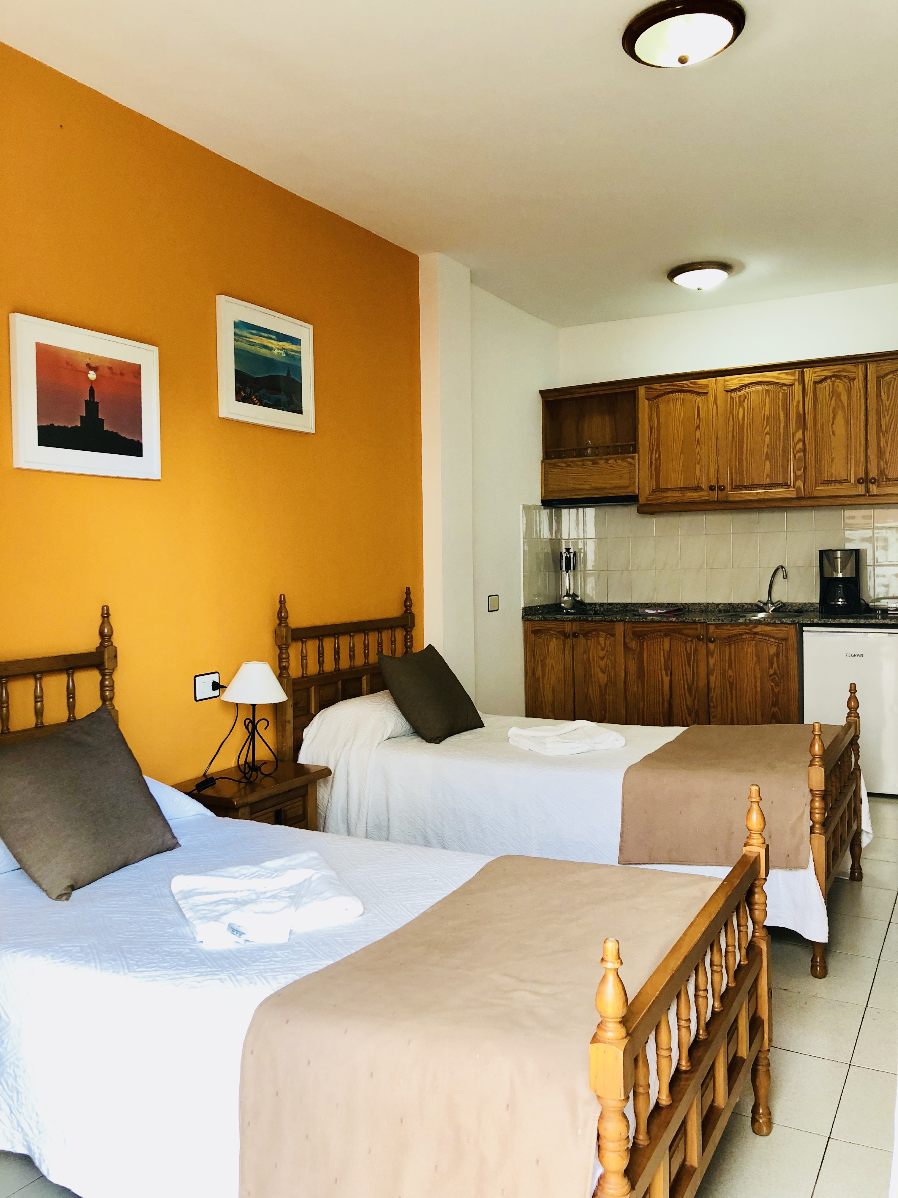 Apartamentos Frontera