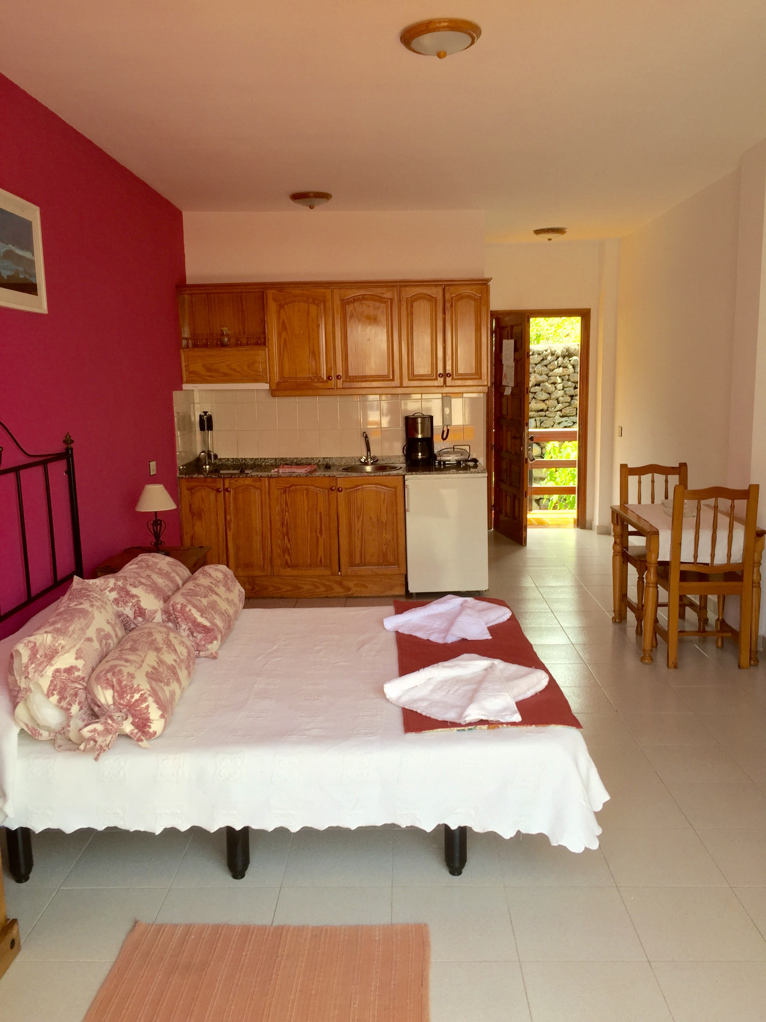 Apartamentos Frontera