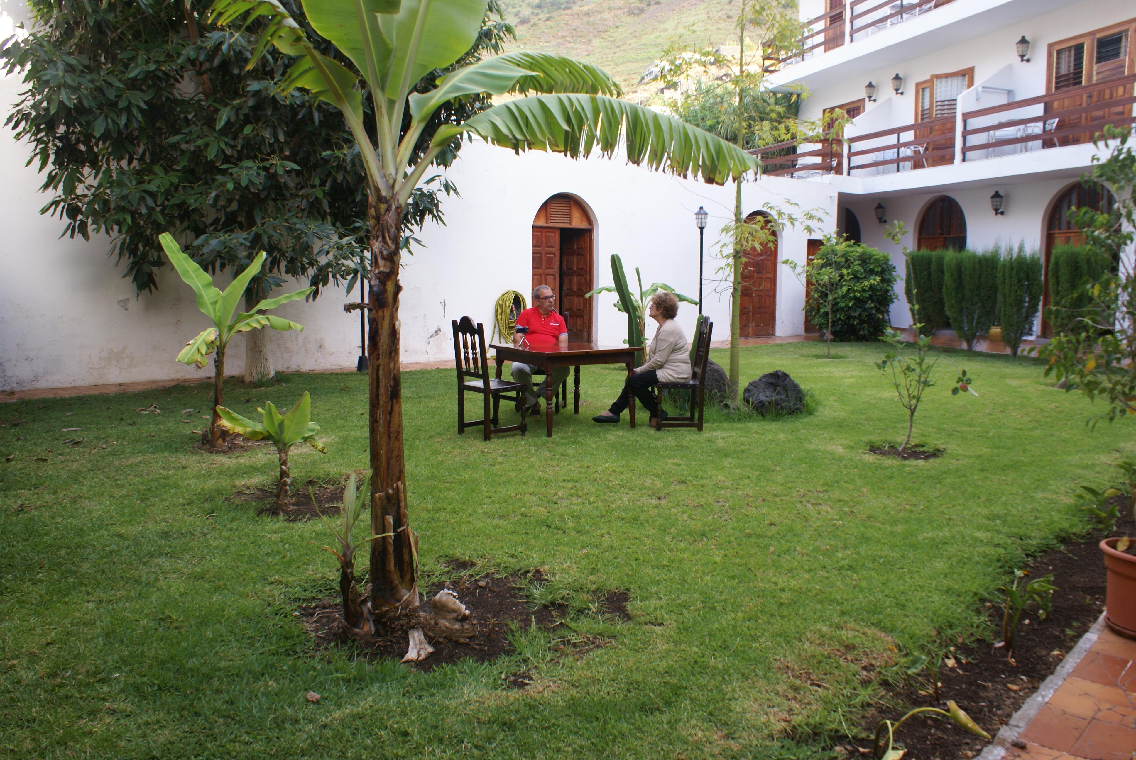 Apartamentos Frontera