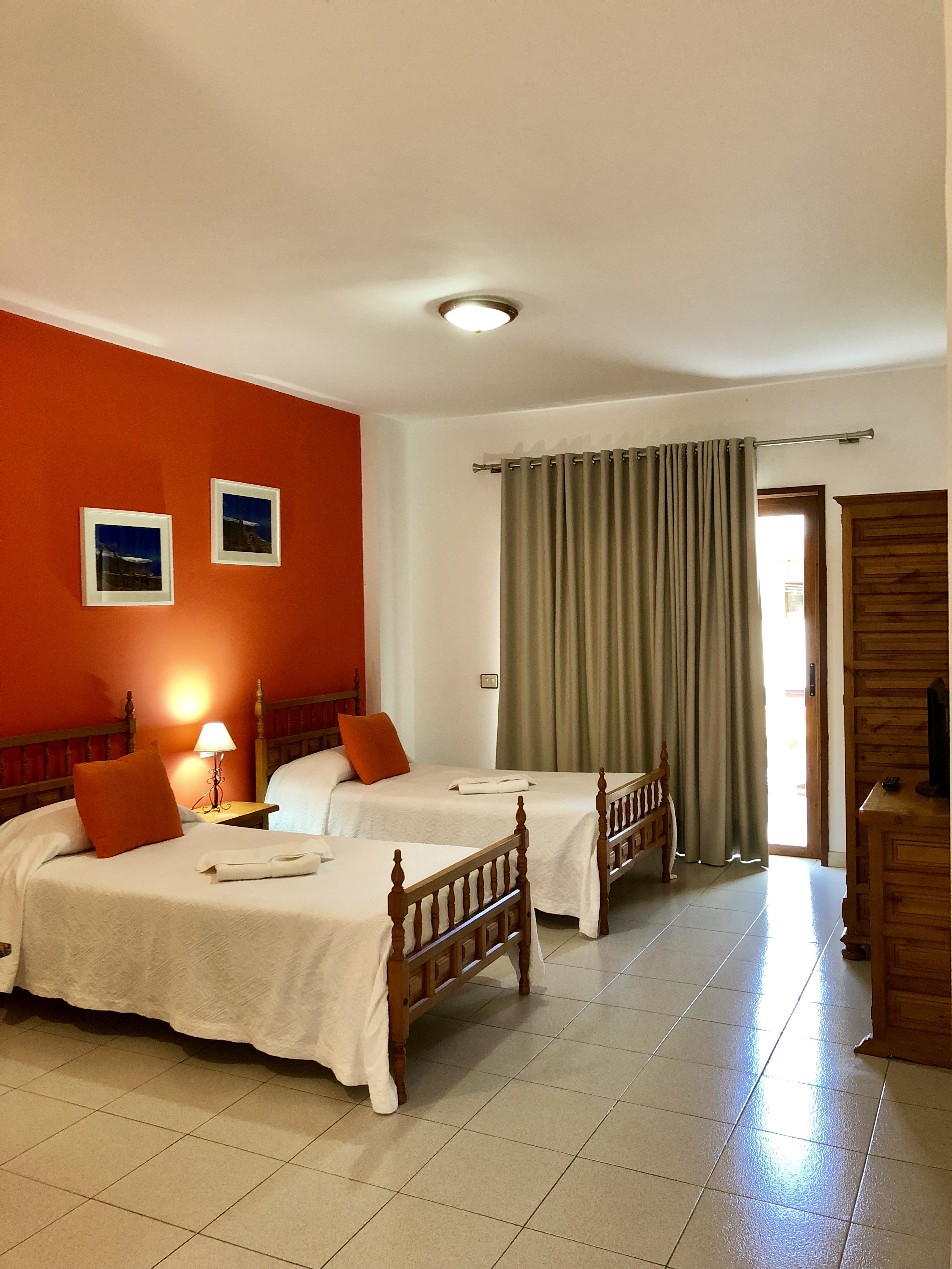 Apartamentos Frontera