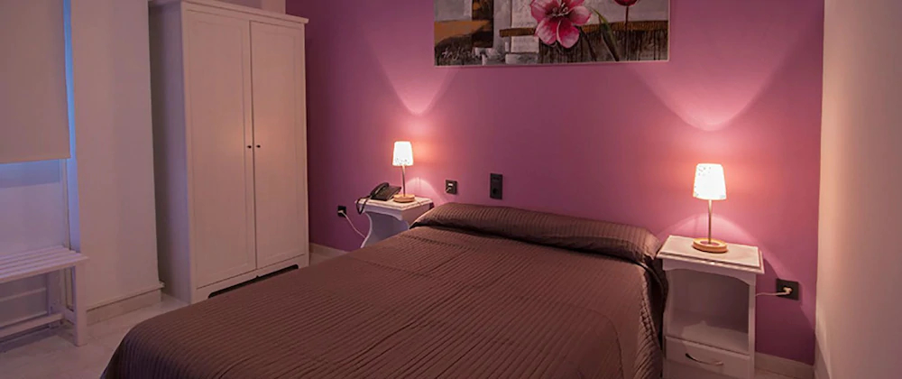 Hostal Roma