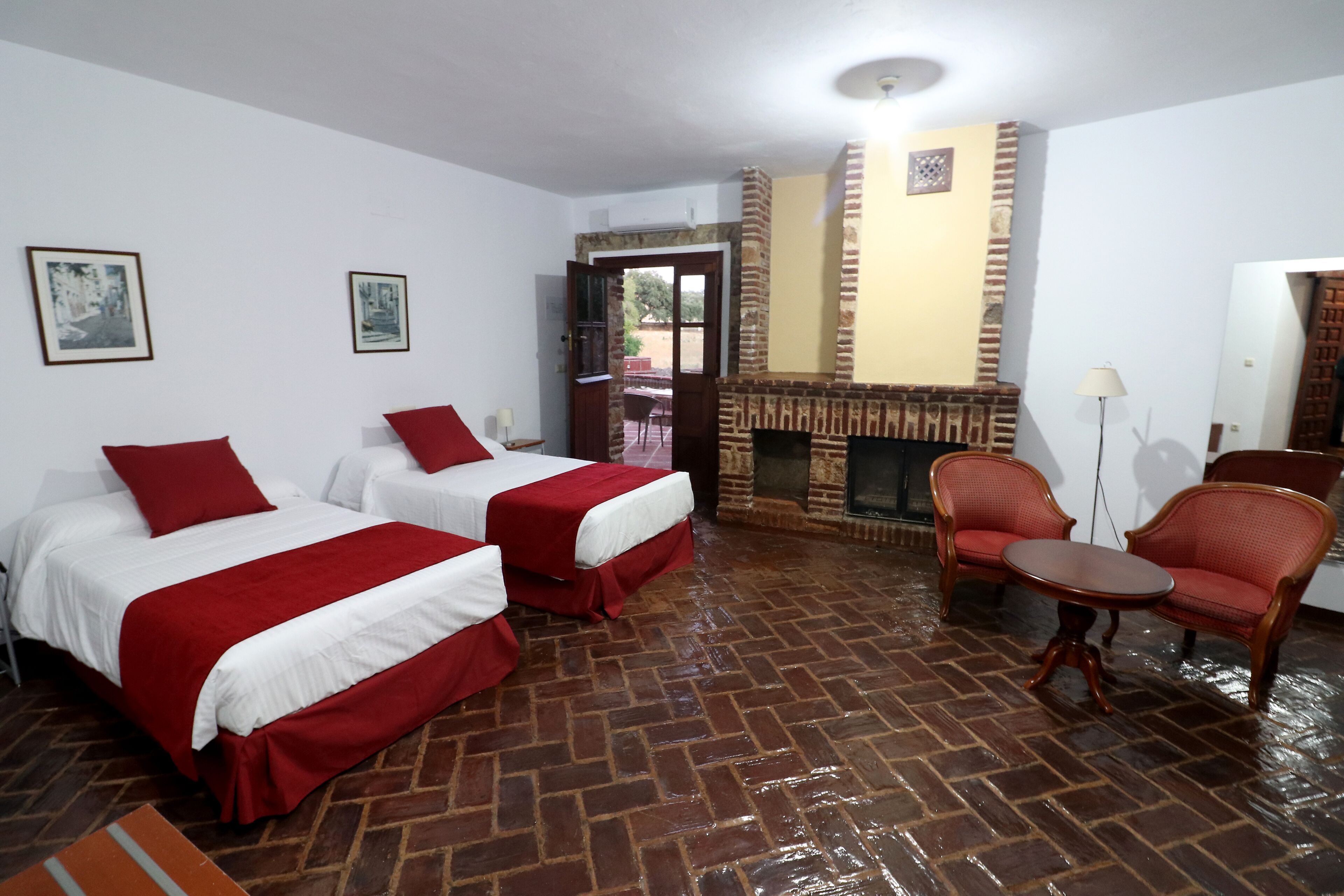 Hotel Monasterio Rocamador
