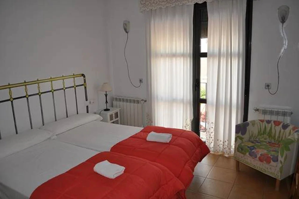 Apartamentos La Casa Pintada