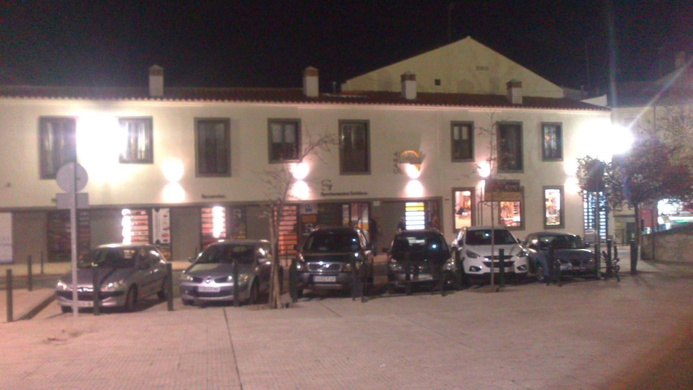 Apartamentos Turísticos La Garza