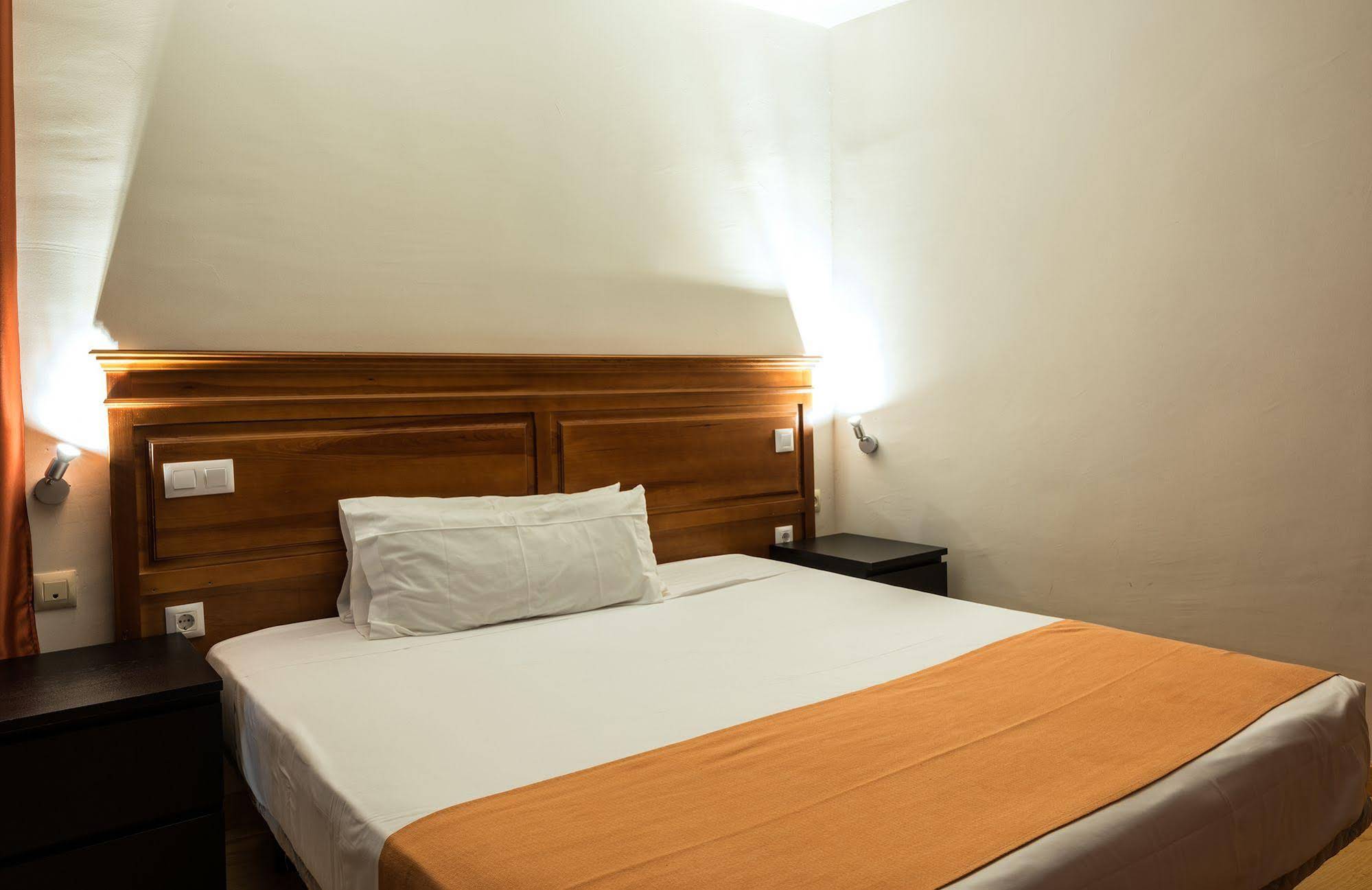 Kubik Hotel