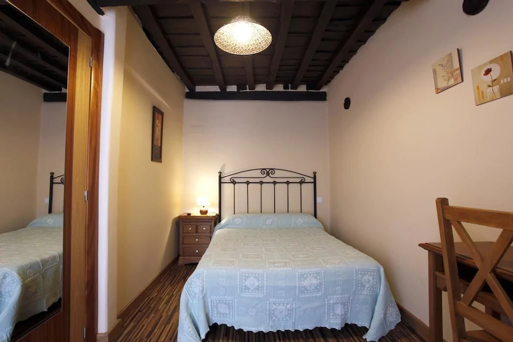 Apartamentos Hervas Y Punto