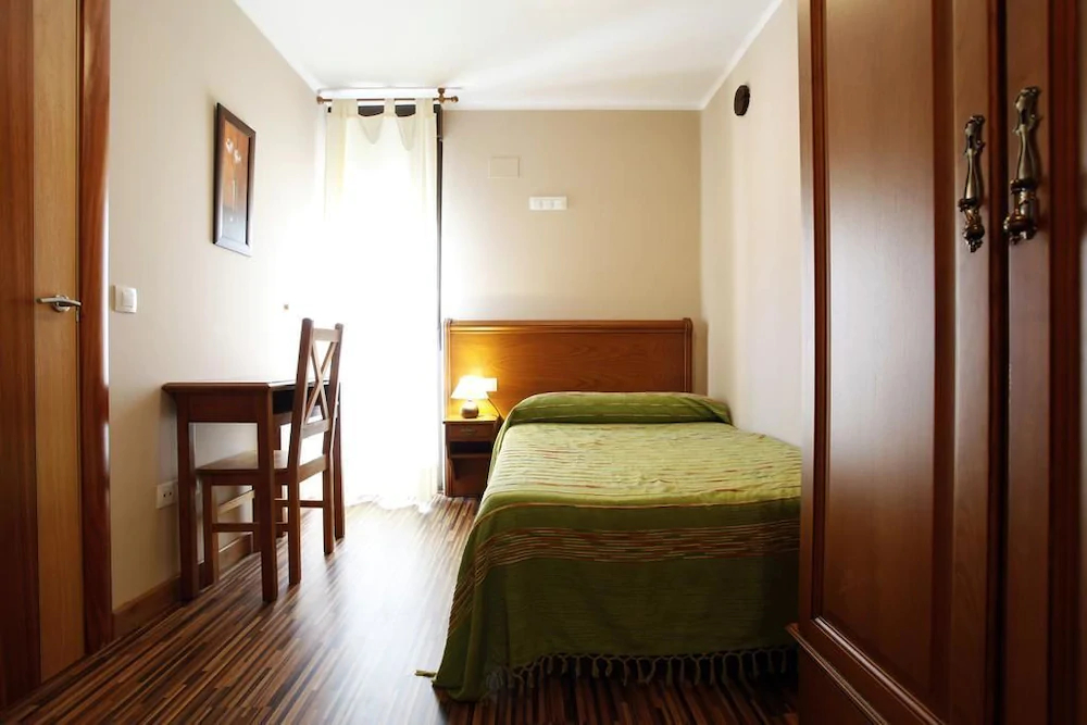 Apartamentos Hervas Y Punto