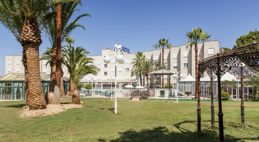 Hotel ILUNION Las Lomas