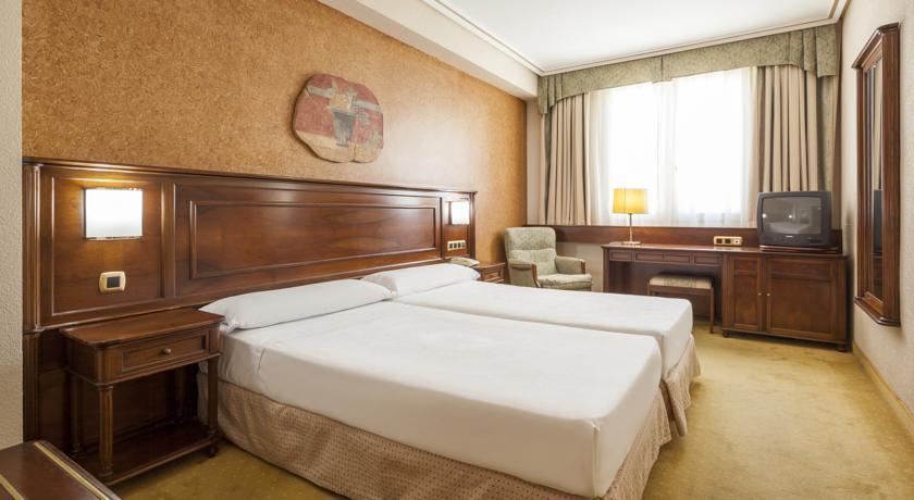Hotel ILUNION Las Lomas