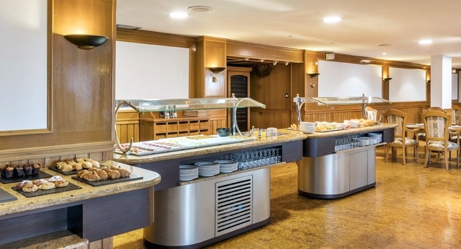 Hotel ILUNION Las Lomas