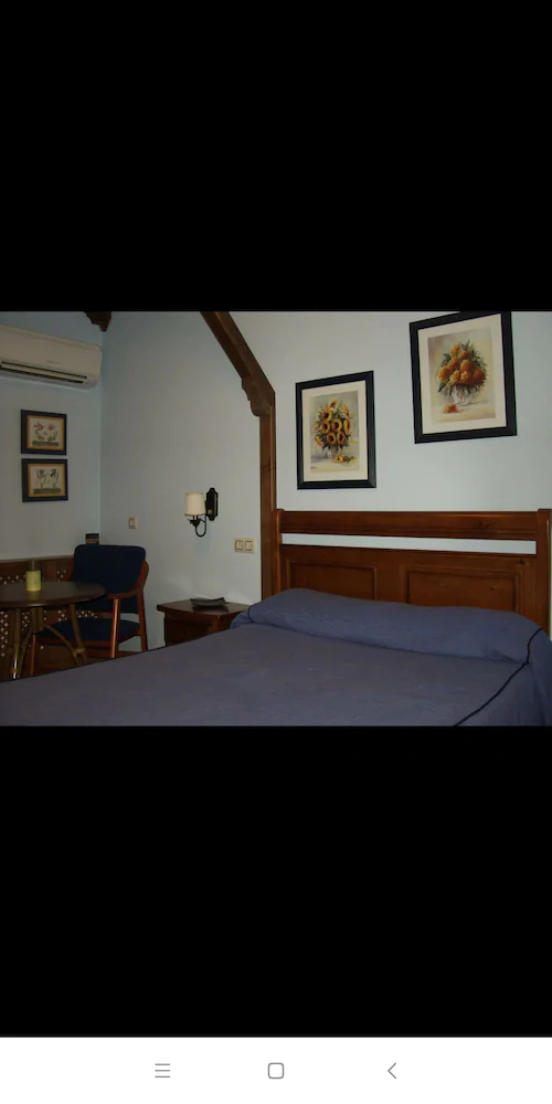 Hotel Rural Castúo