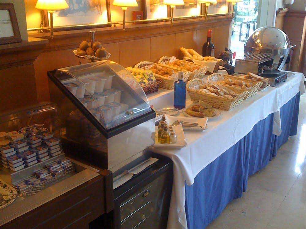 Hotel Azar