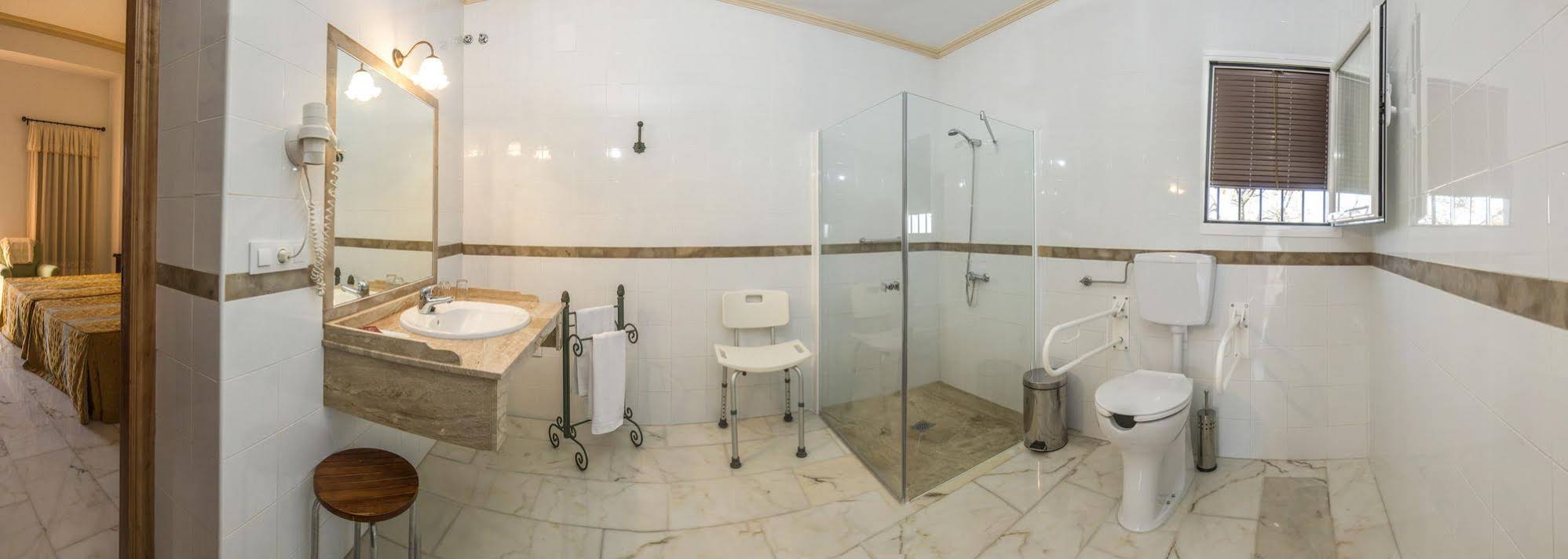 Hotel Bodega El Moral