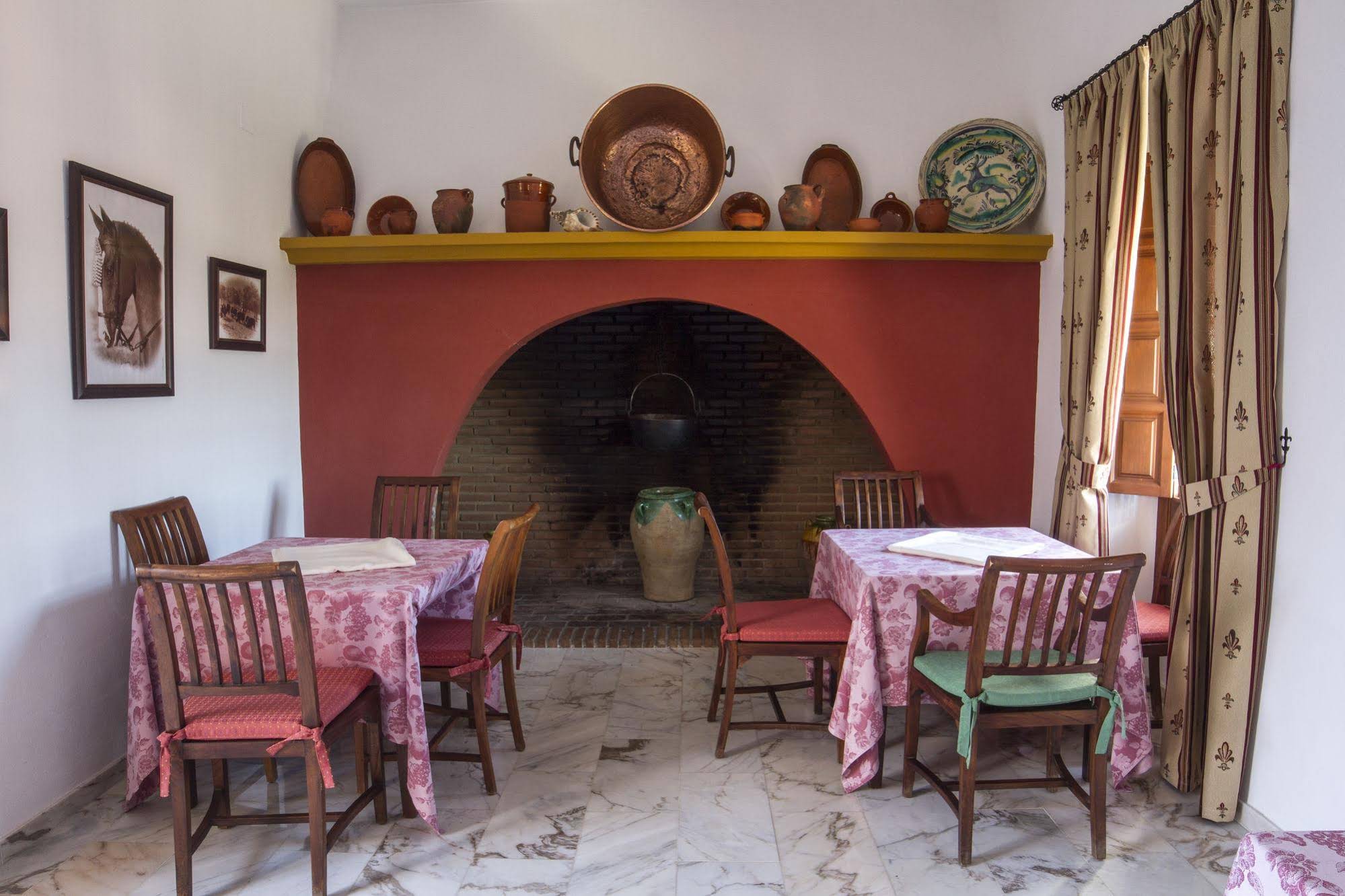 Hotel Bodega El Moral