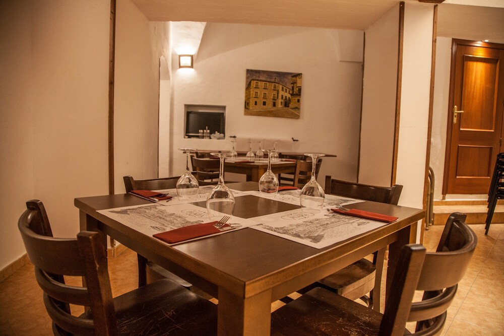 Hostal Mesón Plaza