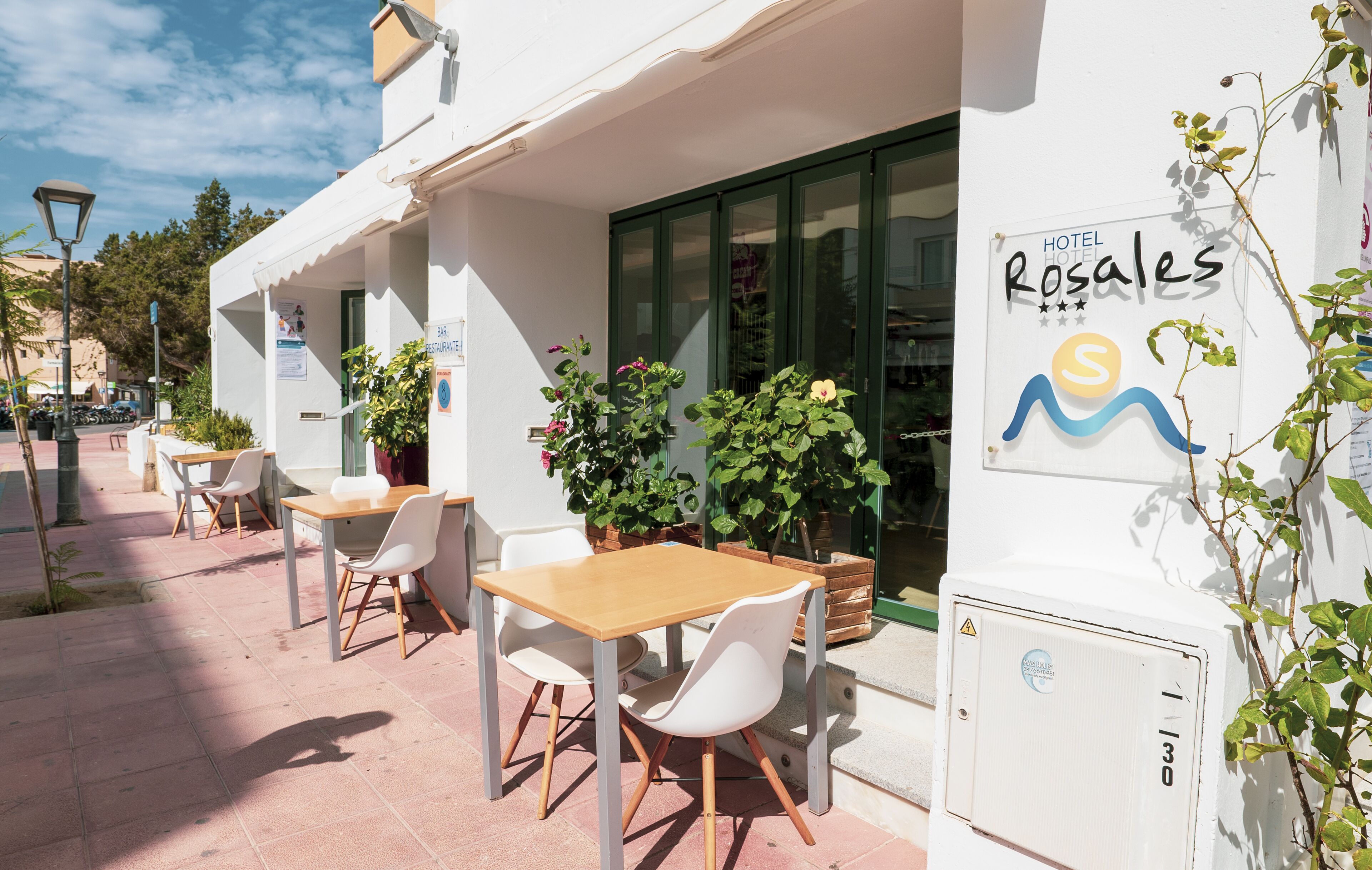 Hotel Rosales