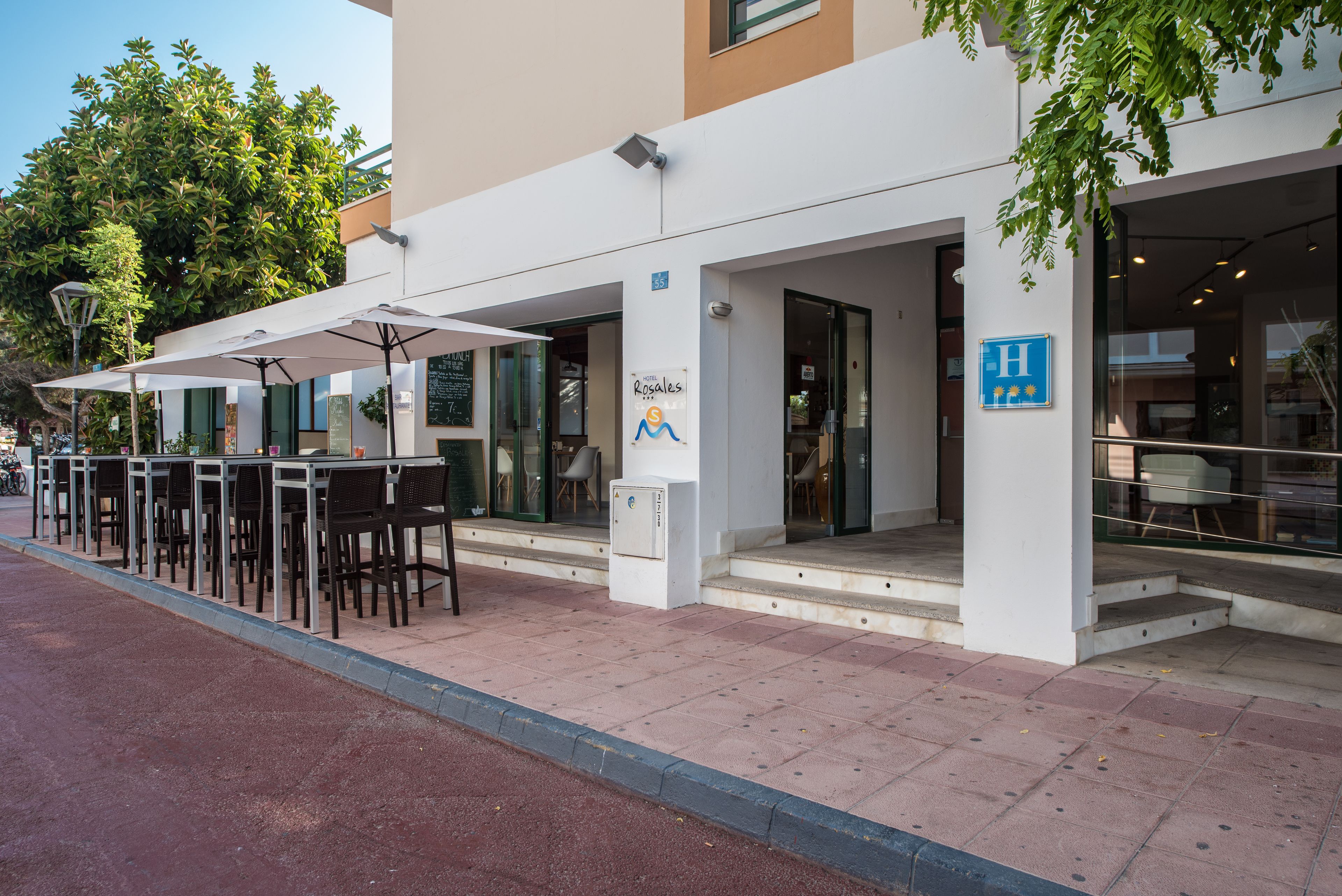 Hotel Rosales