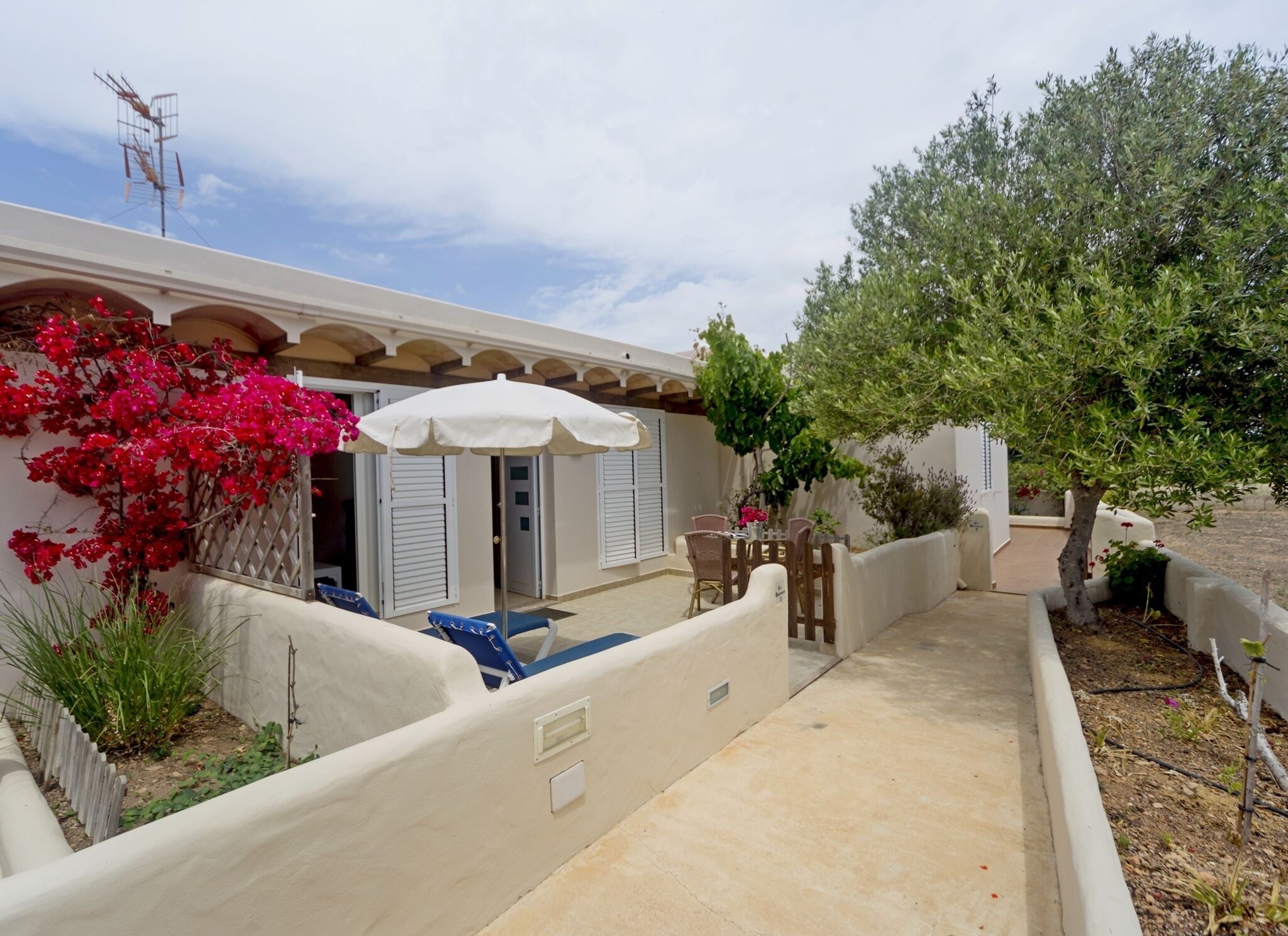 Es Garrovers - Formentera Break