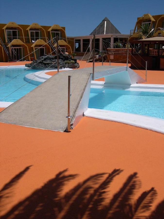 Apartamentos La Pirámide