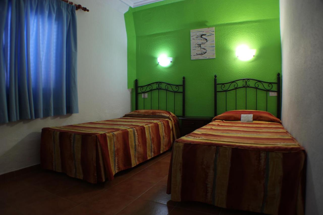 Apartamentos La Pirámide