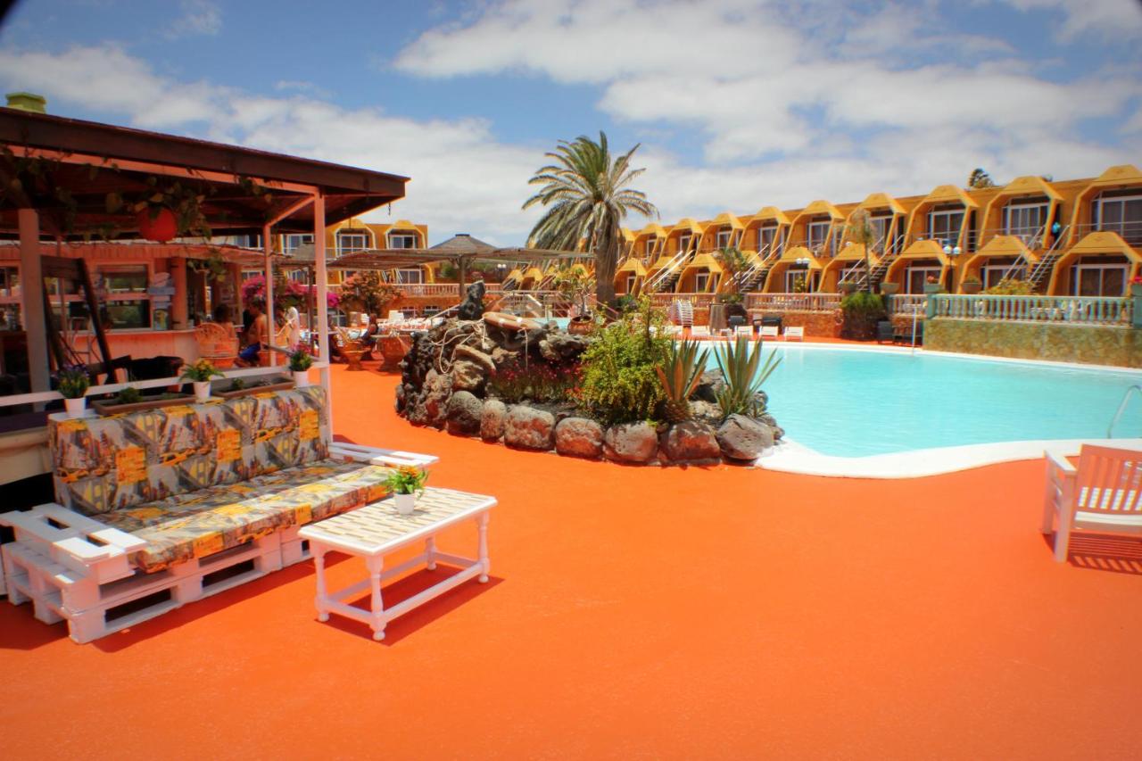 Apartamentos La Pirámide