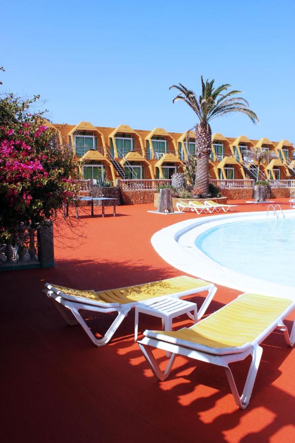 Apartamentos La Pirámide