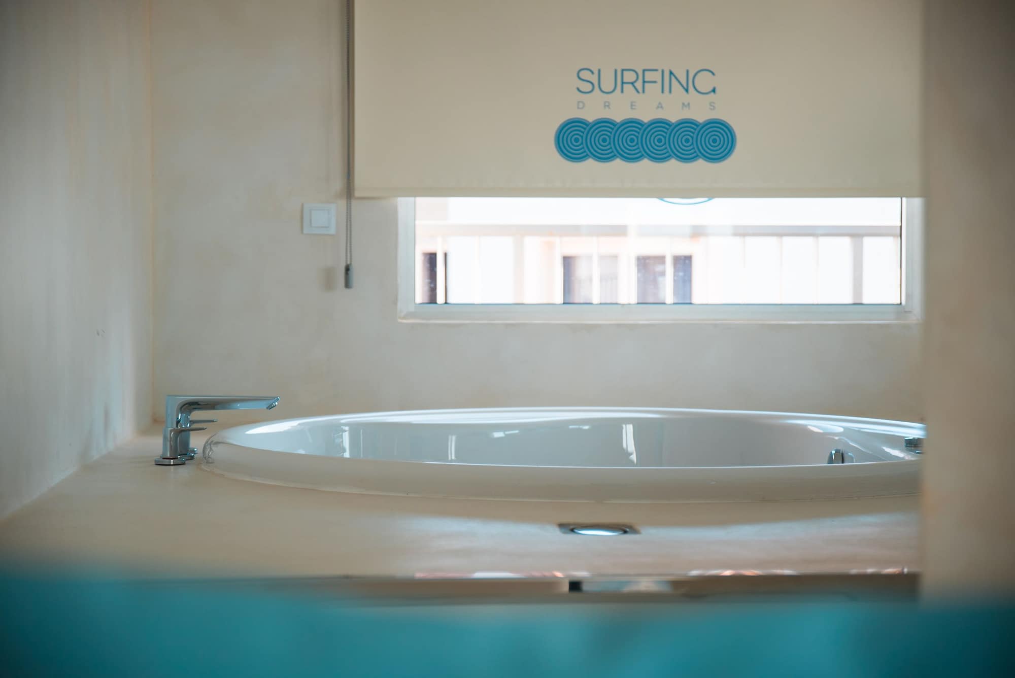 Surfing Colors