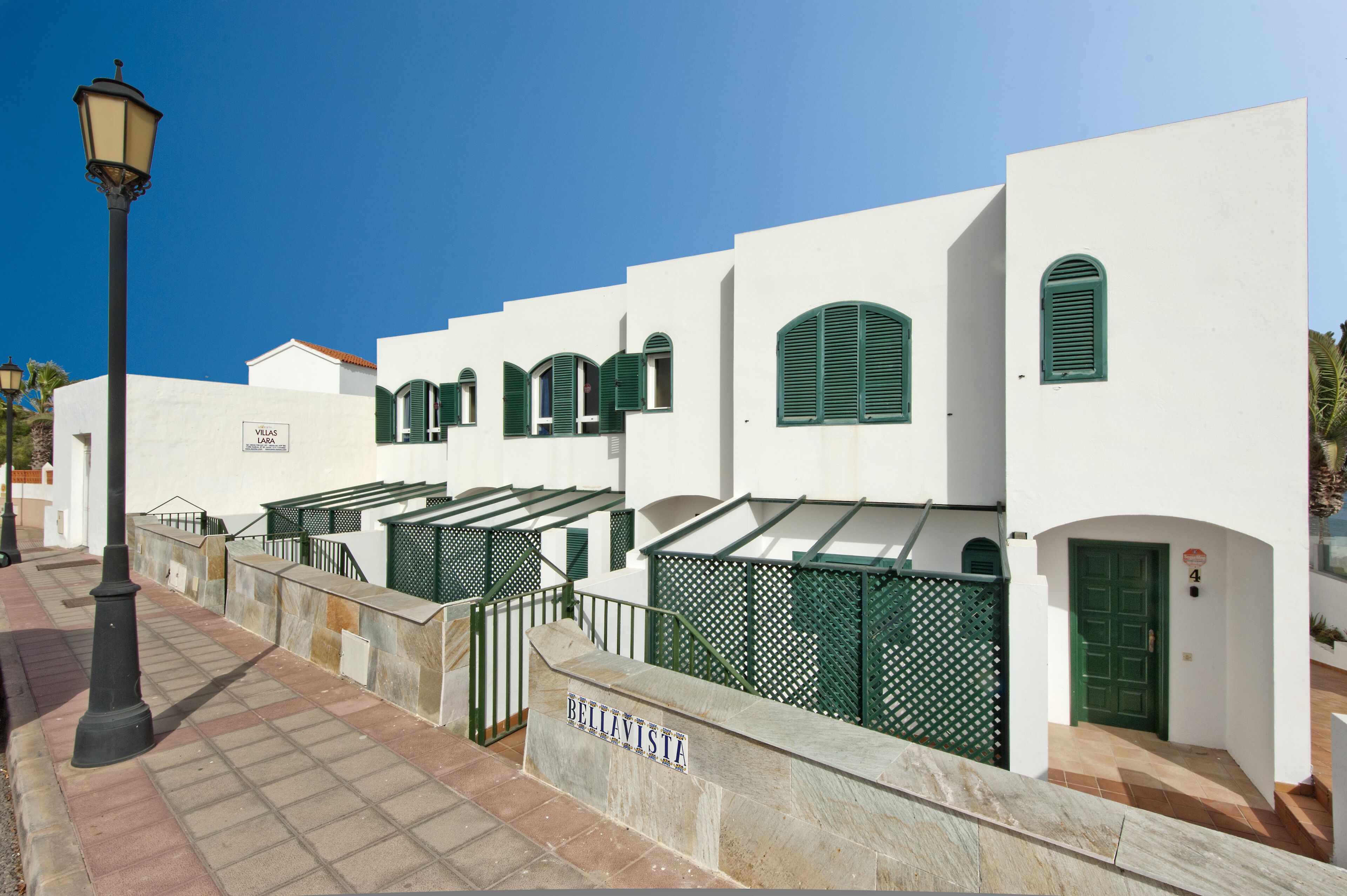 Villas Laras