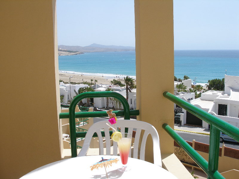 R2 Higos Beach Apartments