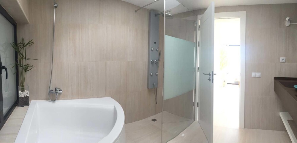 Fuerte Village Suites