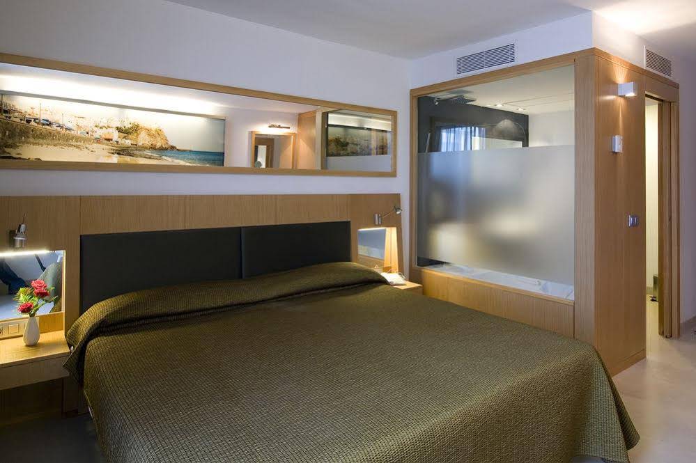 R2 Bahia Playa Design Hotel & Spa