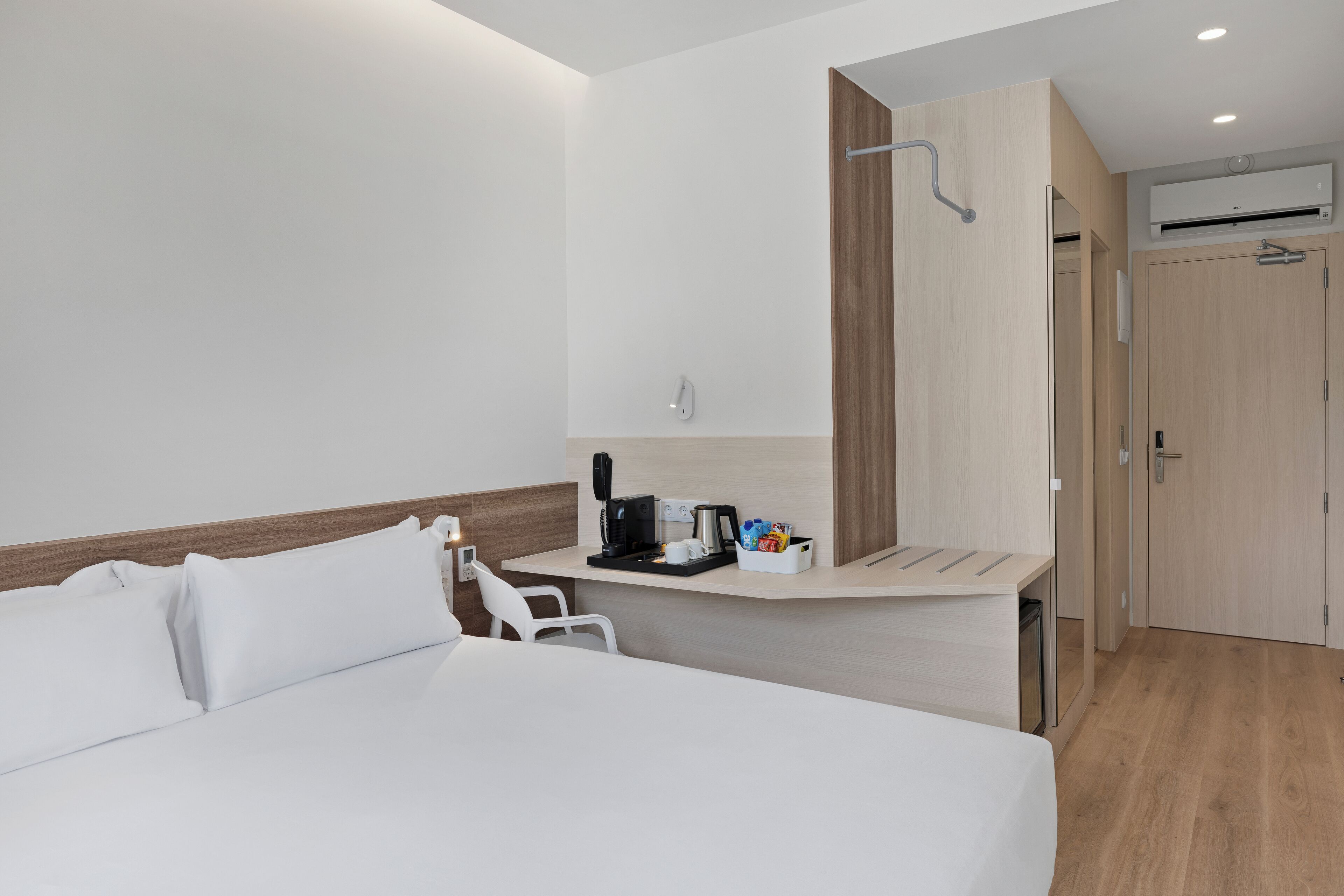 B&B HOTEL Santiago Milladoiro