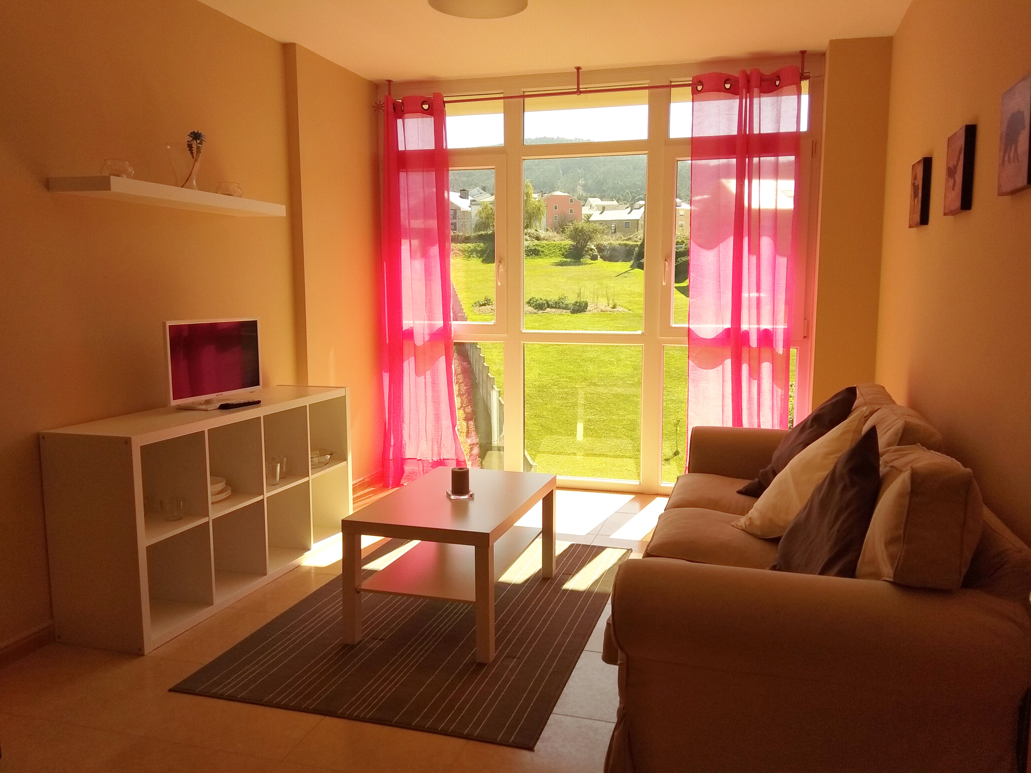 Apartamentos Playa de las Catedrales 3000