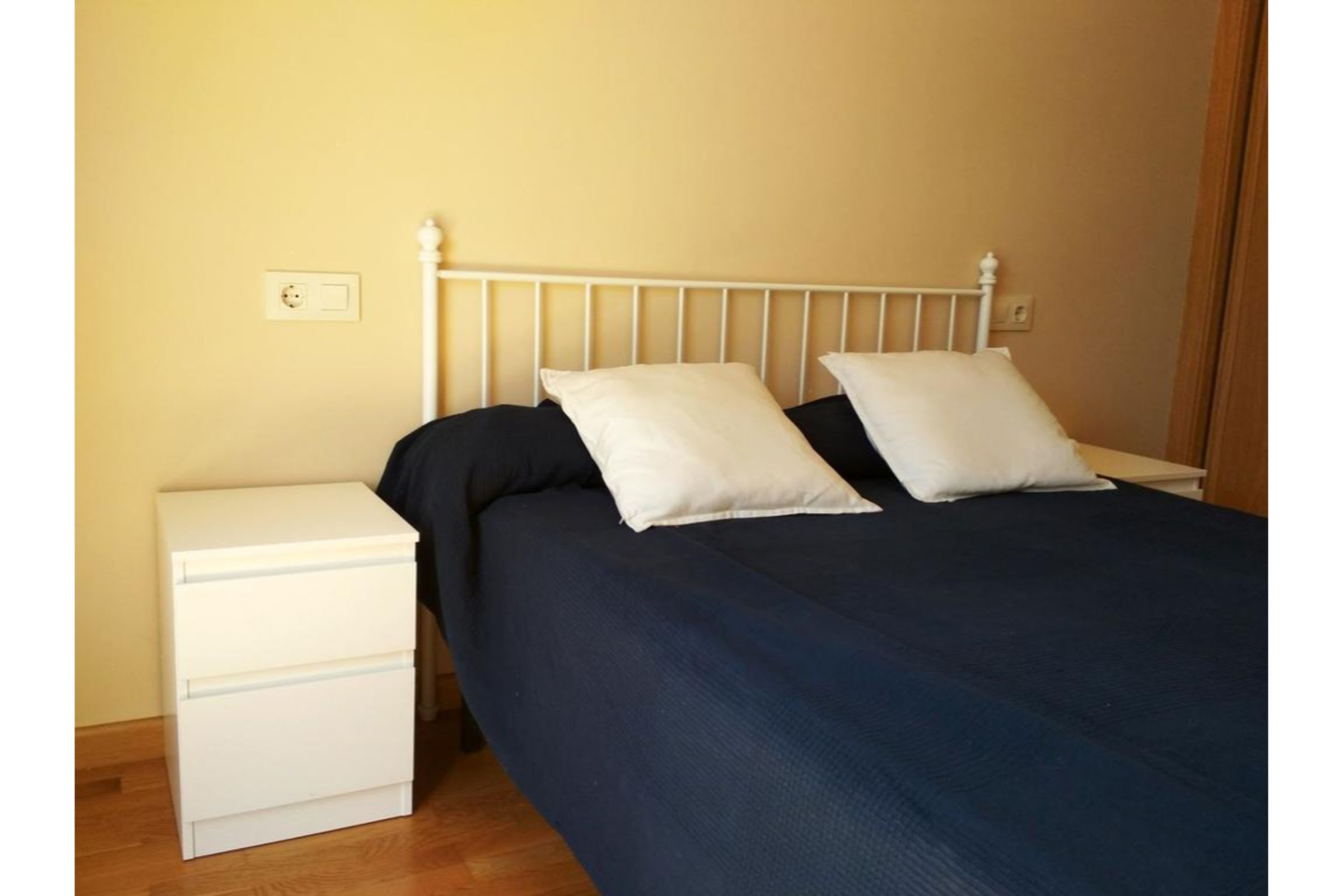 Apartamentos Playa de las Catedrales 3000