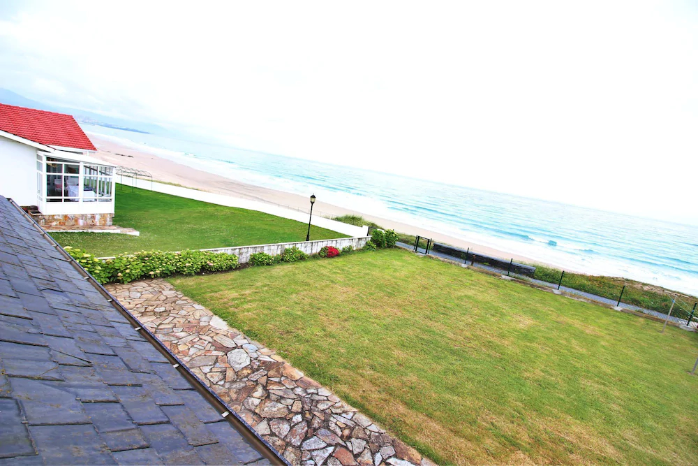 Chalet Playa De Coto Beach