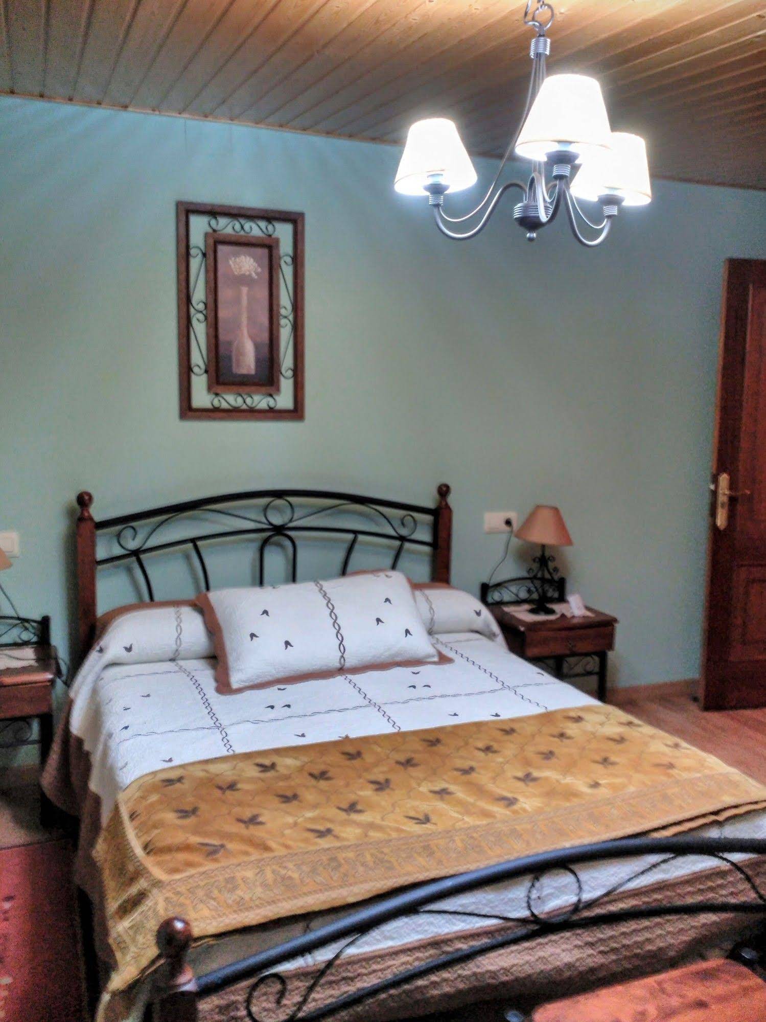 Casa Rural Os Carballos