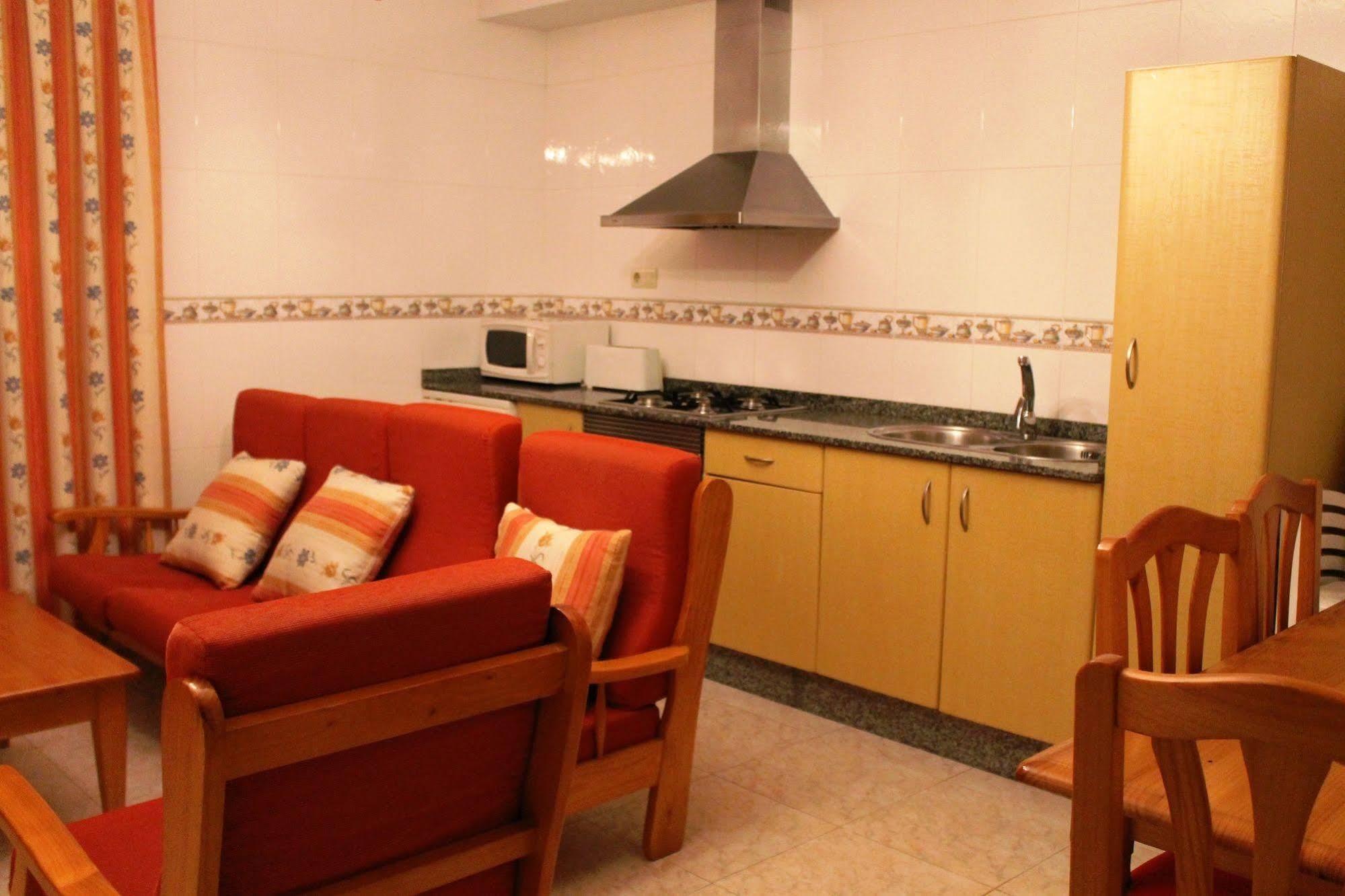 Rodeiramar 2A Hostal & Apartamentos