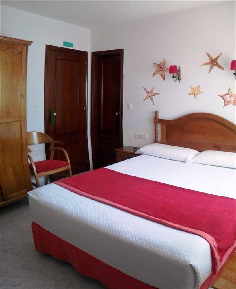 Rodeiramar 2A Hostal & Apartamentos