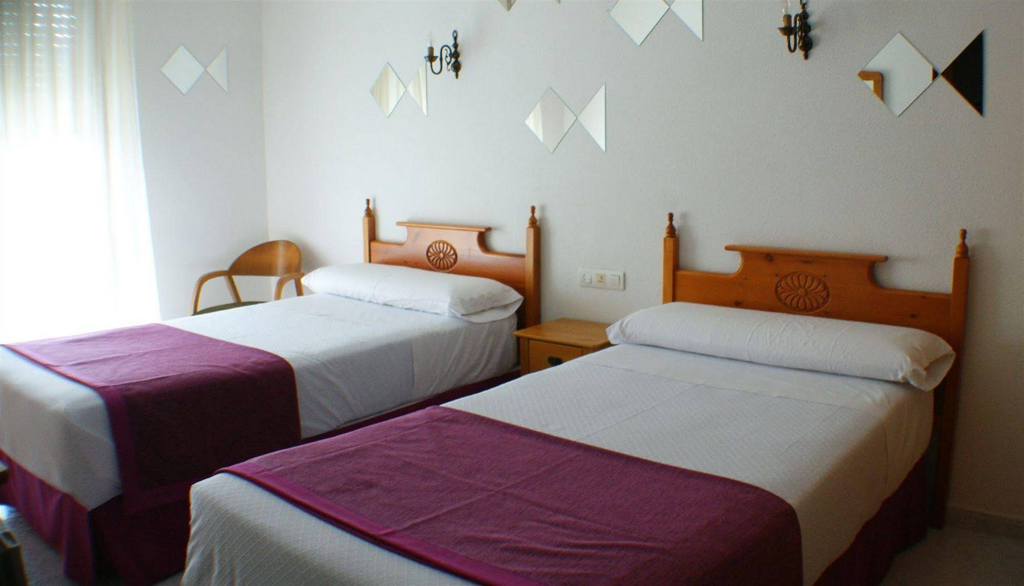 Rodeiramar 2A Hostal & Apartamentos