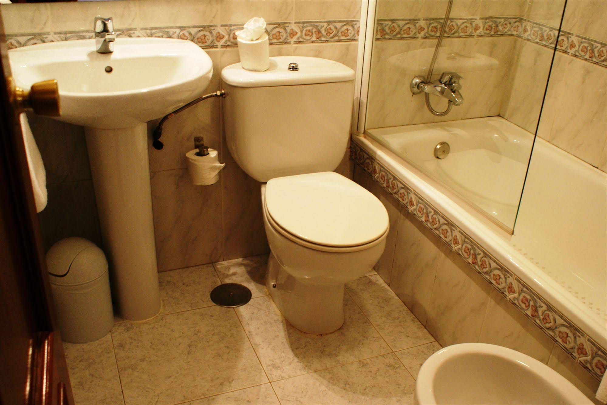 Rodeiramar 2A Hostal & Apartamentos